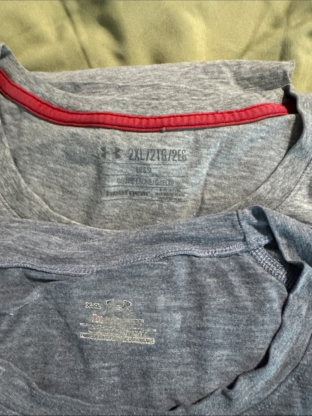 Set of 5 Under Armour Heatgear Tees XXL - Picture 5 of 5